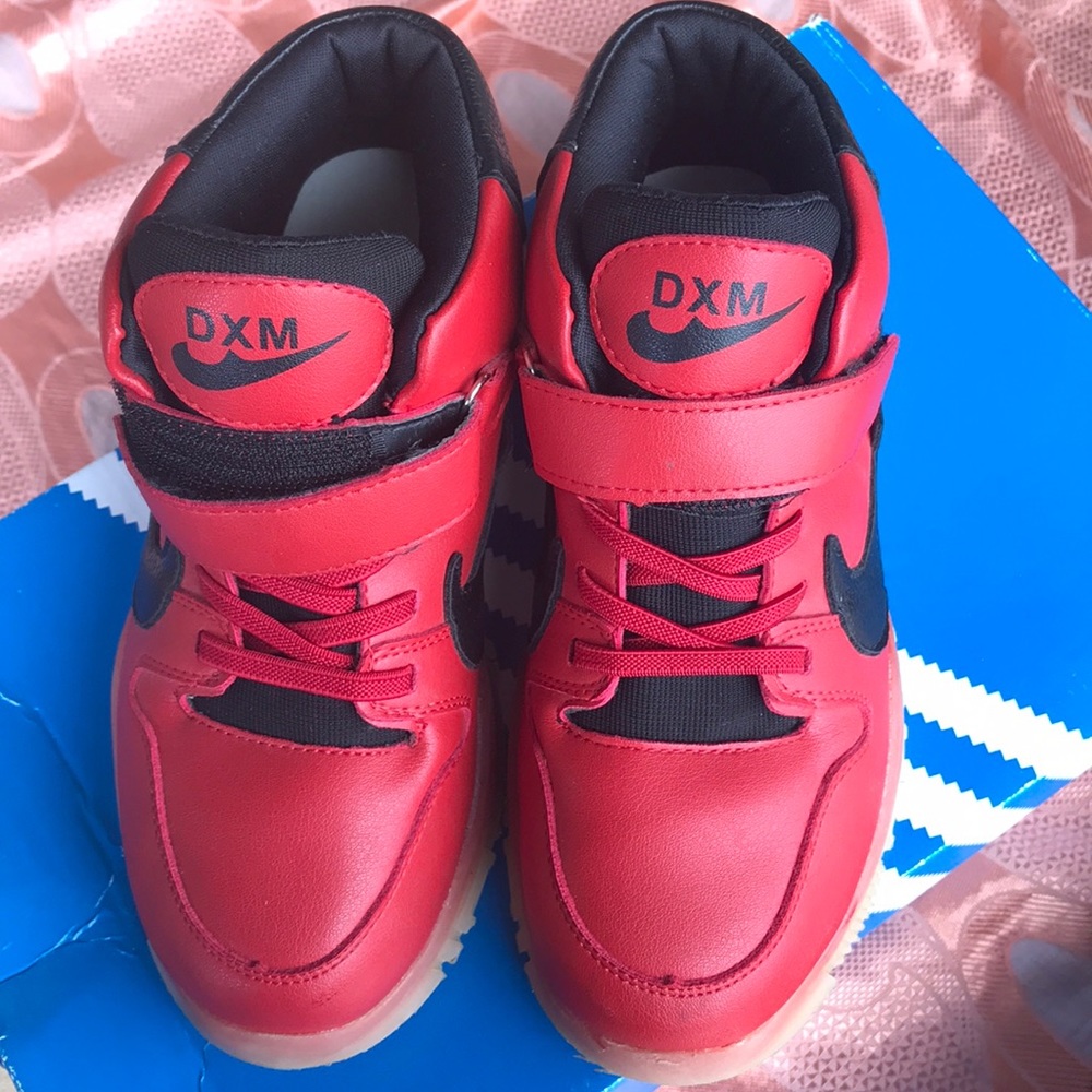 DXM NIKE